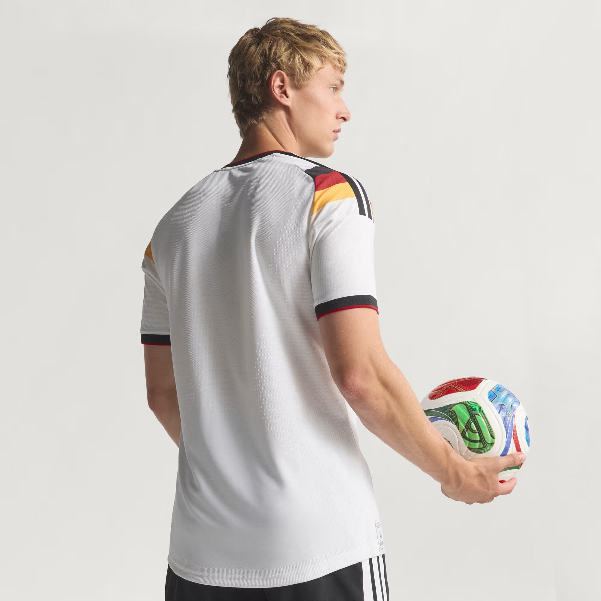 Adidas Alemania 26 local – Versión FUTlab 1.1