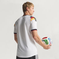 Adidas Alemania 26 local – Versión FUTlab 1.1