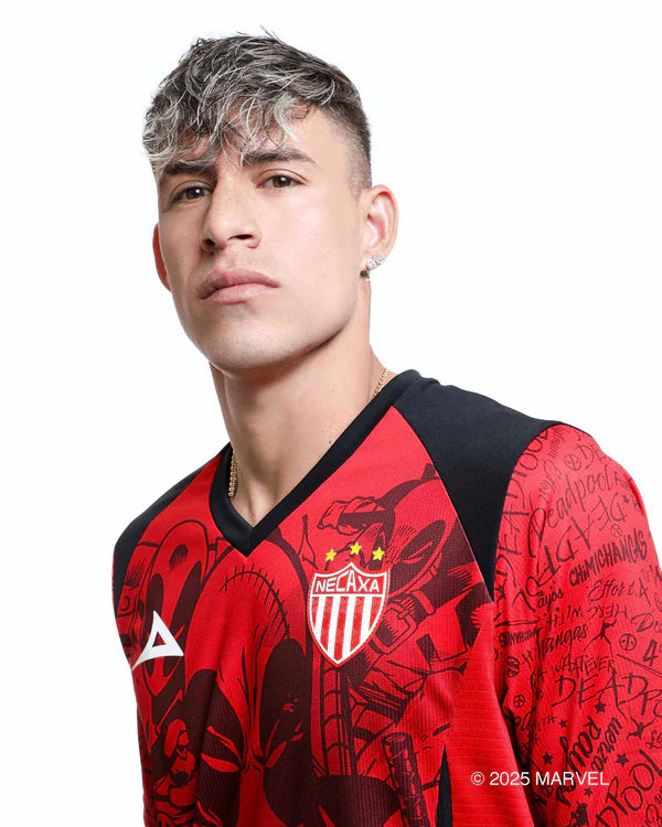Pirma Camiseta Necaxa Edición Deadpool